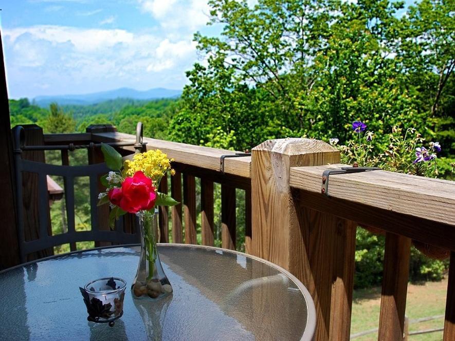 Long Mountain Lodge Bed & Breakfast Dahlonega Room photo