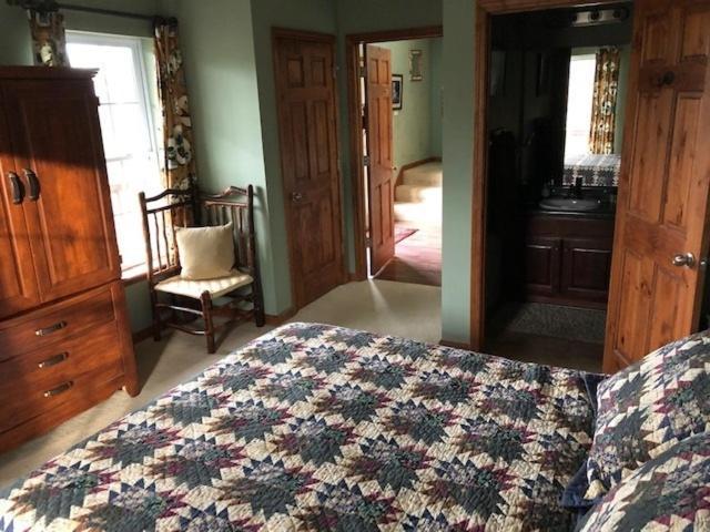 Long Mountain Lodge Bed & Breakfast Dahlonega Room photo