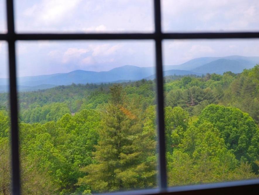 Long Mountain Lodge Bed & Breakfast Dahlonega Room photo