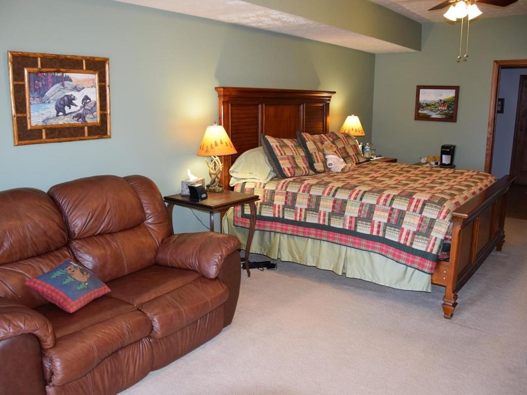 Long Mountain Lodge Bed & Breakfast Dahlonega Room photo